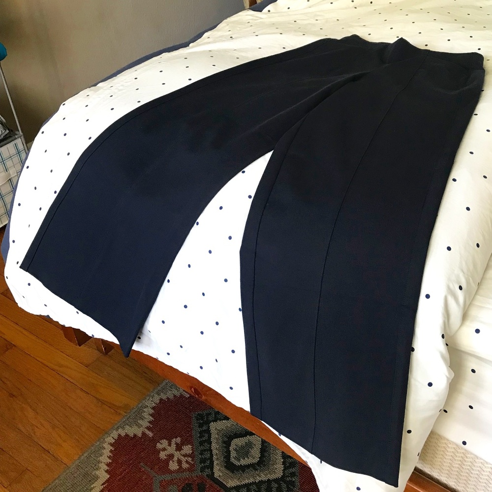 Old Navy Pixi Wide Leg Pants, size Small in Navy Blue